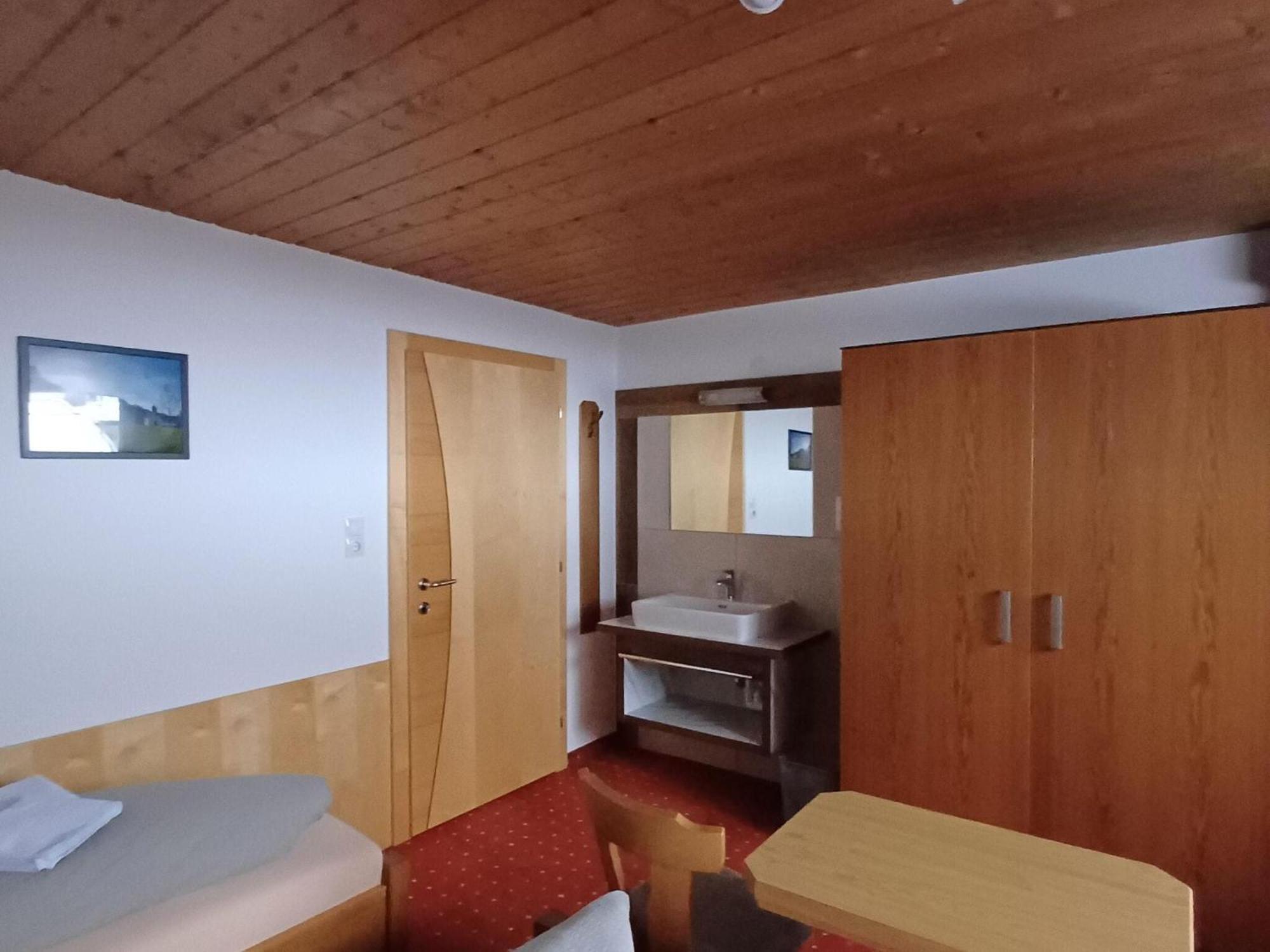 Modern Apartment In Langenfeld Near Ski Area Εξωτερικό φωτογραφία